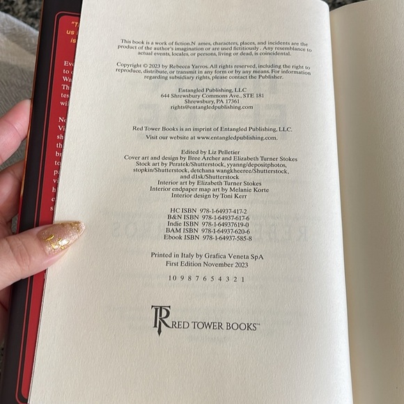 Special Edition/First Edition of Fourth Wing and Iron Flame by Rebecca Yarros - Picture 7 of 7